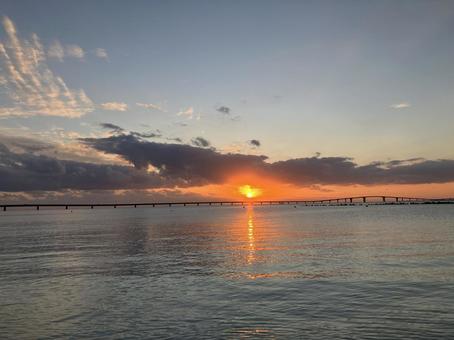 サンセットビーチ サンセットビーチ 海,自然,夕日の写真素材