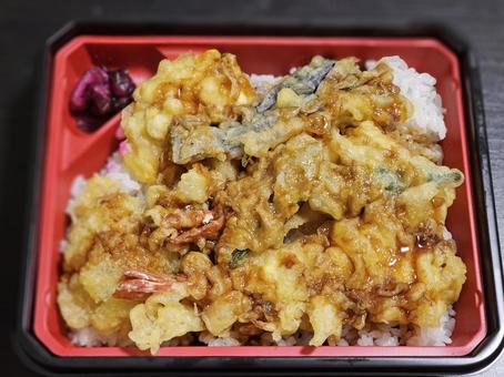 天丼 天丼 弁当,テイクアウト,海老天の写真素材