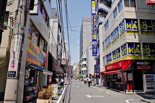 秋葉原2025夏　ジャンク通りにて 秋葉原,電気街,看板の写真素材