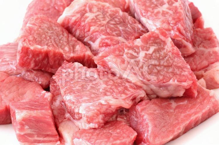 牛肉_角切り（カレー・シチュー用） 牛肉,切り抜き,角切りの写真素材