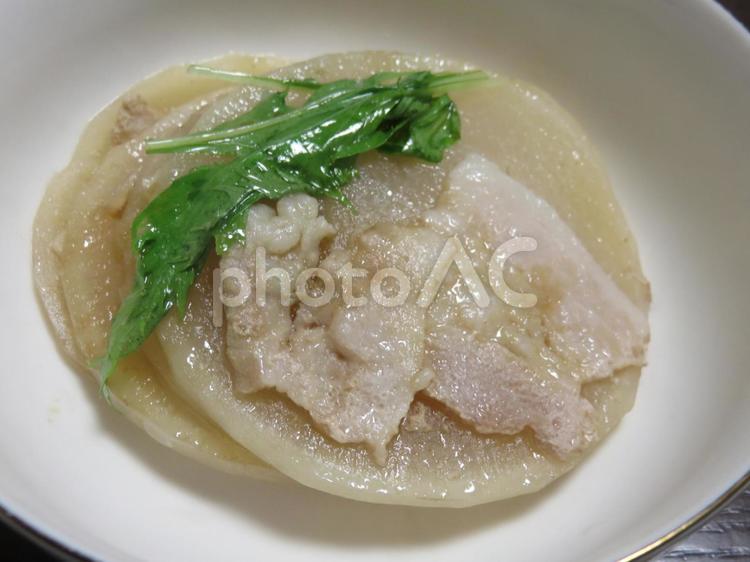 大根と豚肉のミルフィーユ鍋 鍋,大根と豚肉,ミルフィーユ鍋の写真素材