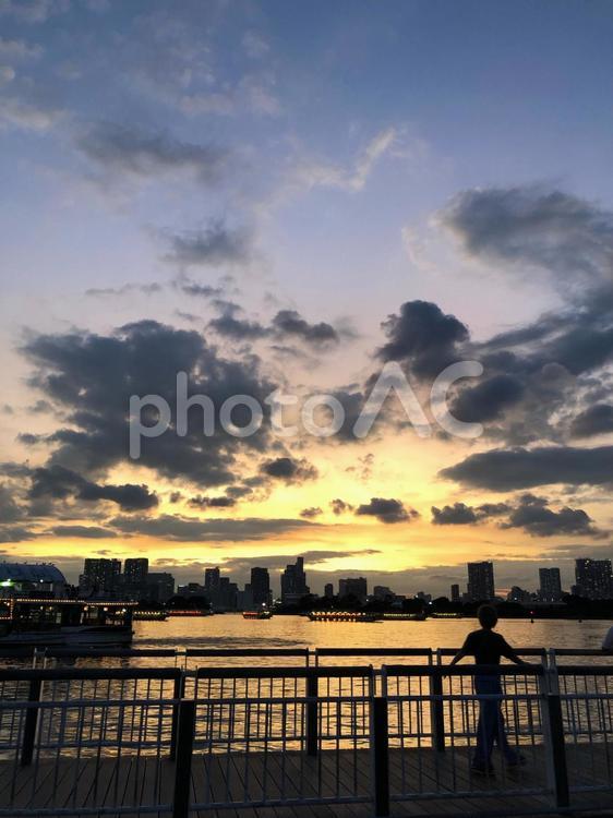 お台場の夕暮れ 夕焼け,夕暮れ,夕日の写真素材