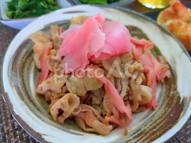 豚こまの紅生姜炒め 豚肉,豚こま,生姜の写真素材
