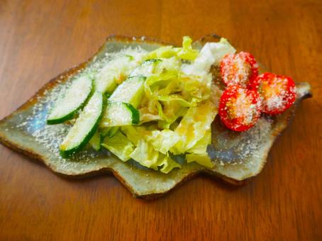 野菜サラダ 野菜サラダ,レタス,きゅうりの写真素材