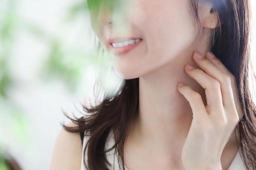 スキンケア アンチエイジングイメージ スキンケア アンチエイジングイメージ 女性,髪,スキンケアの写真素材