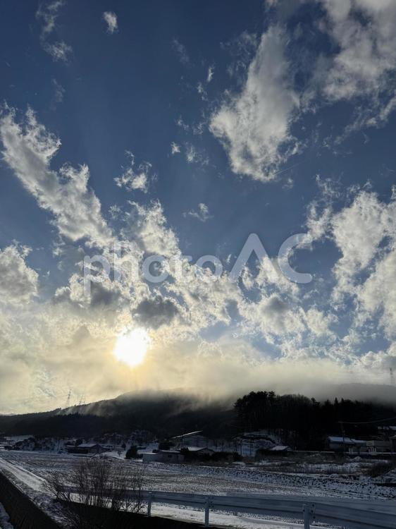 冬の長野県塩尻市北小野 雪,風景,景色の写真素材
