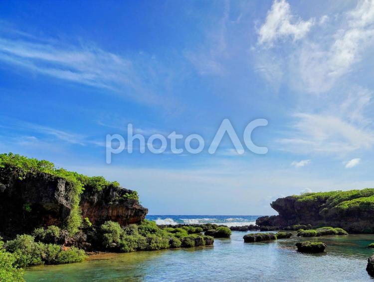 アメリカ・グアムのイナラジャンの海岸 グアム,アメリカ,イナラジャンの写真素材