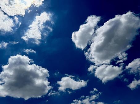夏の青空 夏の青空の写真
