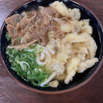 うどん〜しめじ天ぷら+肉 うどん〜しめじ天ぷら+肉の写真