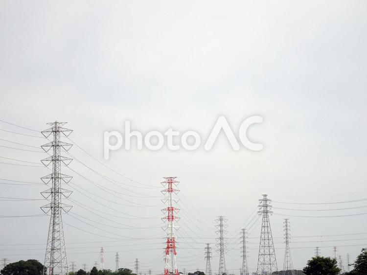 鉄塔がある風景 鉄塔,送電線,電線の写真素材