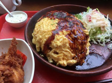 オムライス ランチ 昼食 オムライス ランチ 昼食の写真