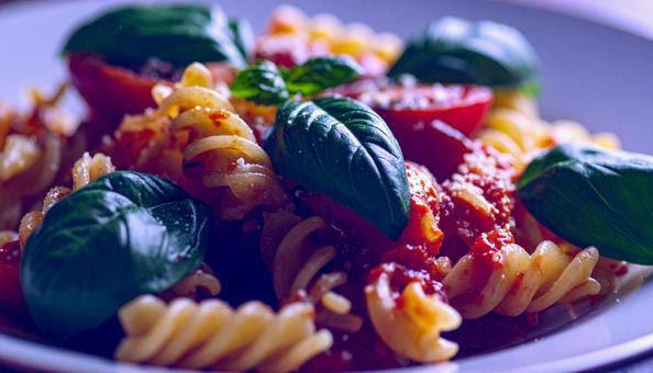 トマトパスタ トマトパスタ トマトパスタ,パスタ,食べ物の写真素材