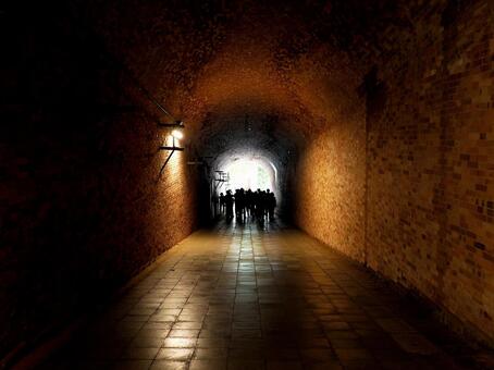 レンガのトンネル トンネル,猿島,三浦半島の写真素材