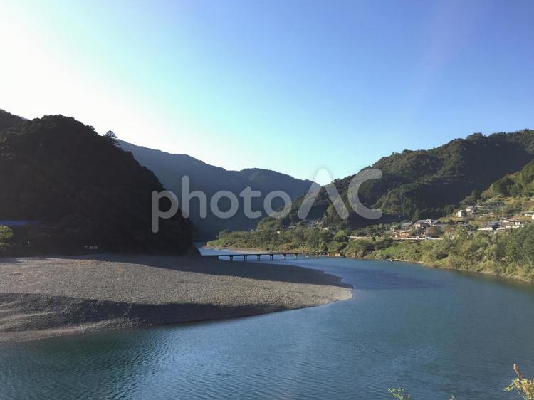 四万十川の風景 川,山,空の写真素材