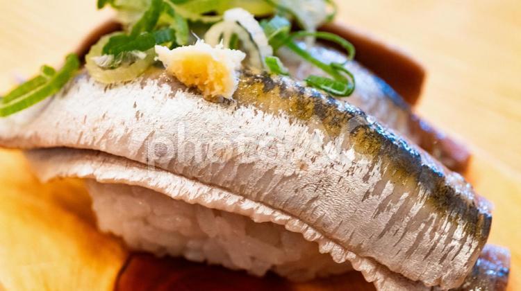 イワシのにぎり寿司 イワシ,寿司,にぎり寿司の写真素材