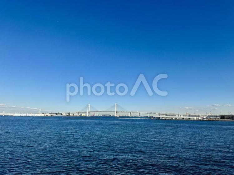 横浜ベイブリッジ 横浜,横浜大さん橋,海の写真素材