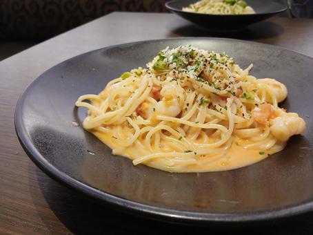 Avocado shrimp pasta with tomato cream, JPG Avocado shrimp pasta with tomato cream, JPG