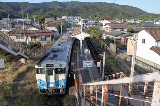 JR鳴門線、池谷駅、ホーム jr,jr四国,鳴門線の写真素材