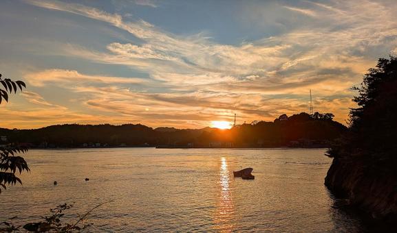 Shining water surface, evening view of the Seto Inland Sea-01, sea, setting sun, landscape, JPG