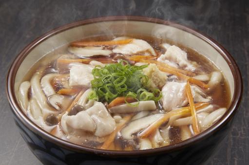 具材がたっぷり入ったあんかけうどん 具材がたっぷり入ったあんかけうどん あんかけうどん,うどん,食べ物の写真素材