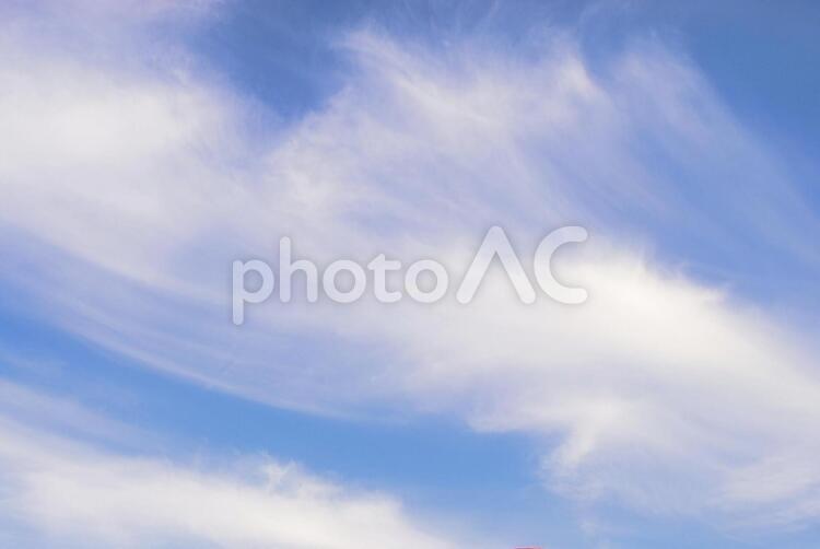 秋空（すじ雲）02 すじ雲,すじ状の雲,筋状の写真素材