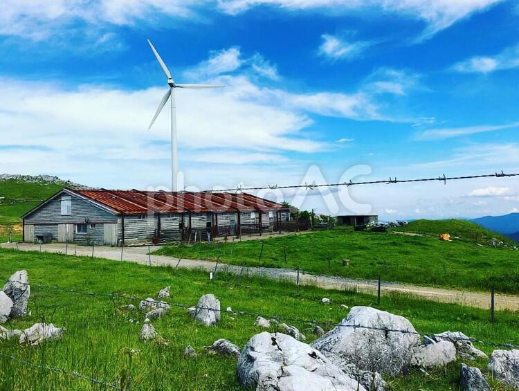 自然と風とエネルギー 農場,空,電気の写真素材
