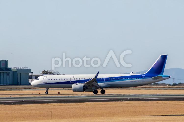 風と翼のシンフォニー 飛行機,空港,航空機の写真素材