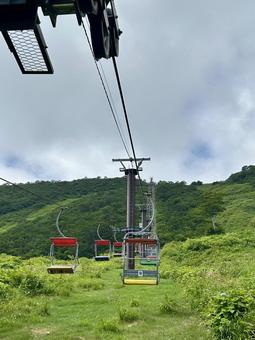 天神峠ペアリフト 天神峠ペアリフト 天神峠,リフト,谷川岳の写真素材