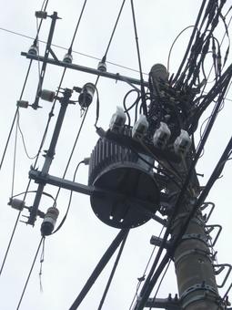 電柱電線2114の写真
