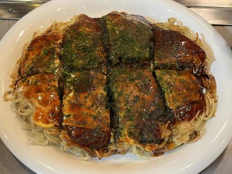 広島風お好み焼き 広島風お好み焼きの写真
