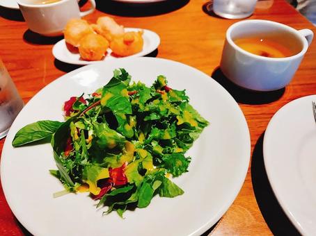 イタリアンレストランのサラダ イタリアン,サラダ,スープの写真素材