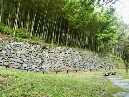 近江八幡山城秀次居館下の石垣 近江八幡山城秀次居館下の石垣 八幡山城,近江八幡市,城郭の写真素材