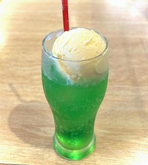 クリームソーダ クリームソーダの写真