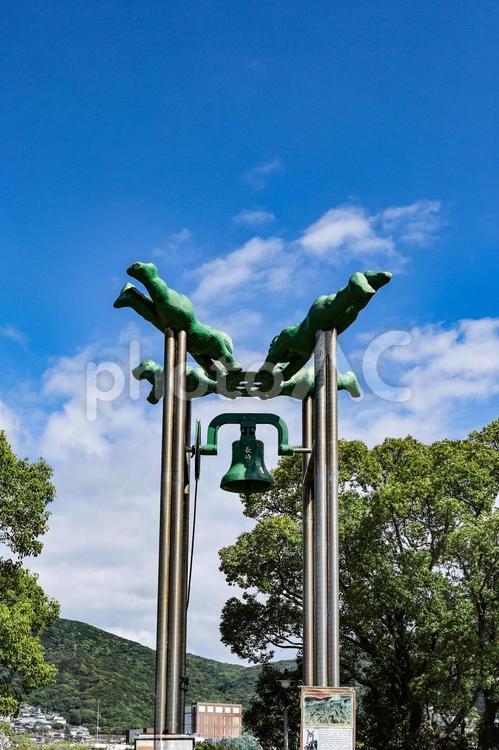 平和公園　長崎の鐘 長崎の鐘,原爆殉難者之碑,長崎の写真素材