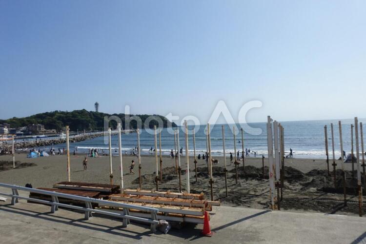 江ノ島 建設中の海の家 浜,海,水域の写真素材