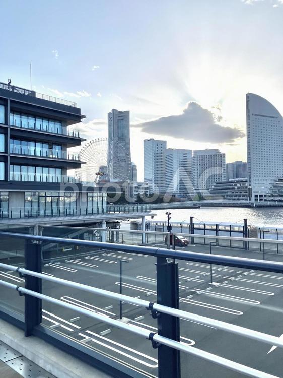 横浜の素敵な景色 ハンマーヘッド,横浜,観光の写真素材