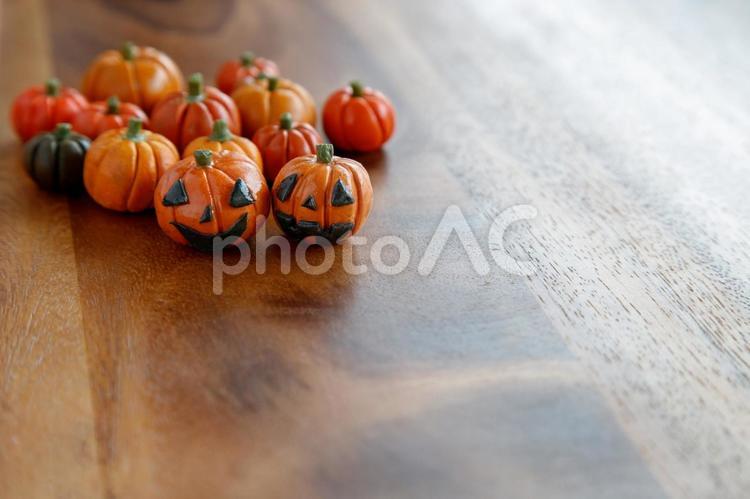 ハロウィンの飾り　小さなかぼちゃ ハロウィン,飾り,かぼちゃの写真素材