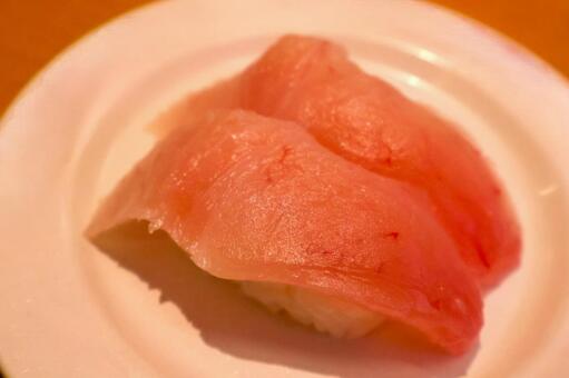 美味しそうなマグロのお寿司・回転すし マグロ,寿司,回転すしの写真素材