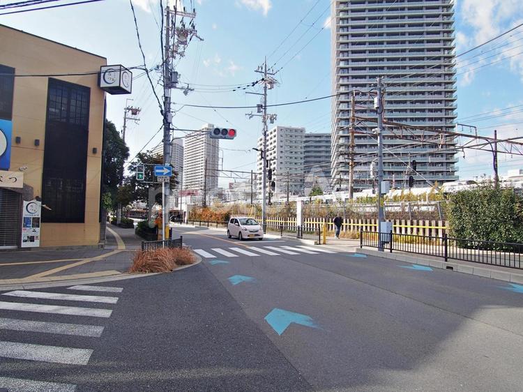 高槻市市街地の風景 弁天跨線橋,八丁西町,高槻市の写真素材