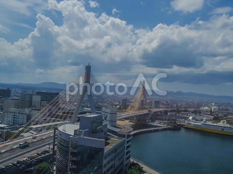 【青森県】青森市・青森ベイブリッジ 青森ベイブリッジ,観光物産館アスパム,展望台の写真素材