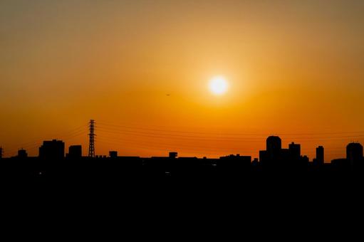 葛飾区 荒川の夕景 シルエット(東京) 葛飾区 荒川の夕景 シルエット(東京)の写真