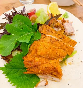 チキンソテー チキンソテー グリルチキン,ハーブチキン,レモンの写真素材