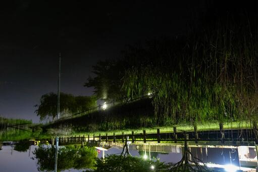 夜の西田井駅 夜の西田井駅の写真