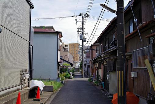 昭和の雰囲気を残す町角 町角,路地,隘路の写真素材