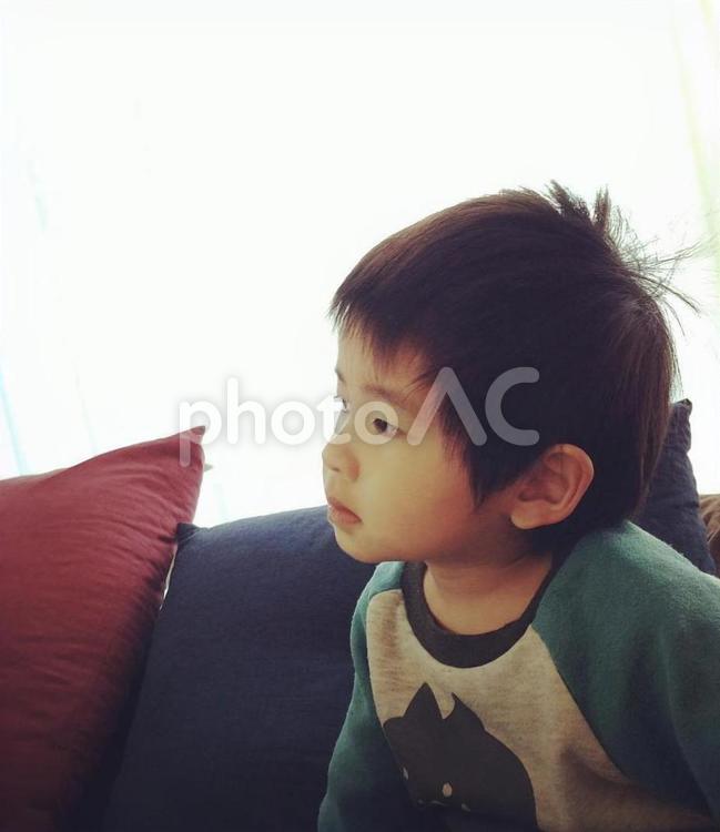 子供の横顔 子供,child,こどもの写真素材