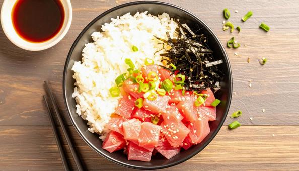 まぐろの漬け丼・ネギのせ まぐろの漬け丼・ネギのせの写真