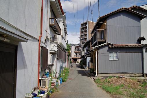 昭和の雰囲気を残す町角 昭和の雰囲気を残す町角 町角,路地,隘路の写真素材