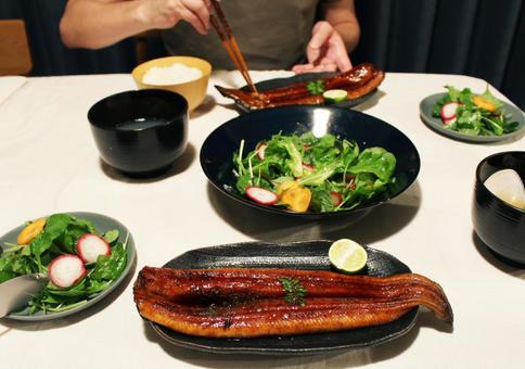 土用の丑の日 土用の丑の日 うなぎ,鰻,ウナギの写真素材