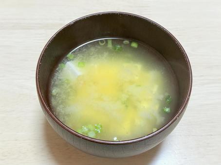 豆腐の味噌汁 豆腐の味噌汁 豆腐,みそ汁,飲み物の写真素材