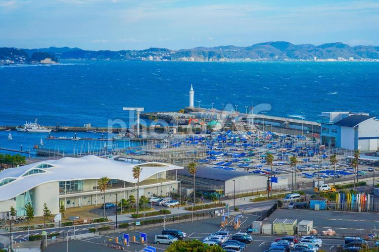港の風景と船（江の島） 空,海,船の写真素材